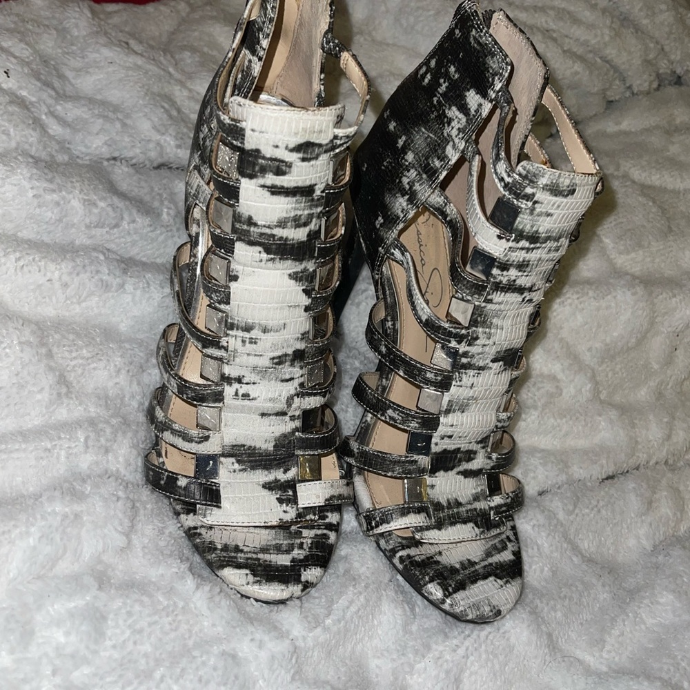 Jessica Simpson heels size 8.5